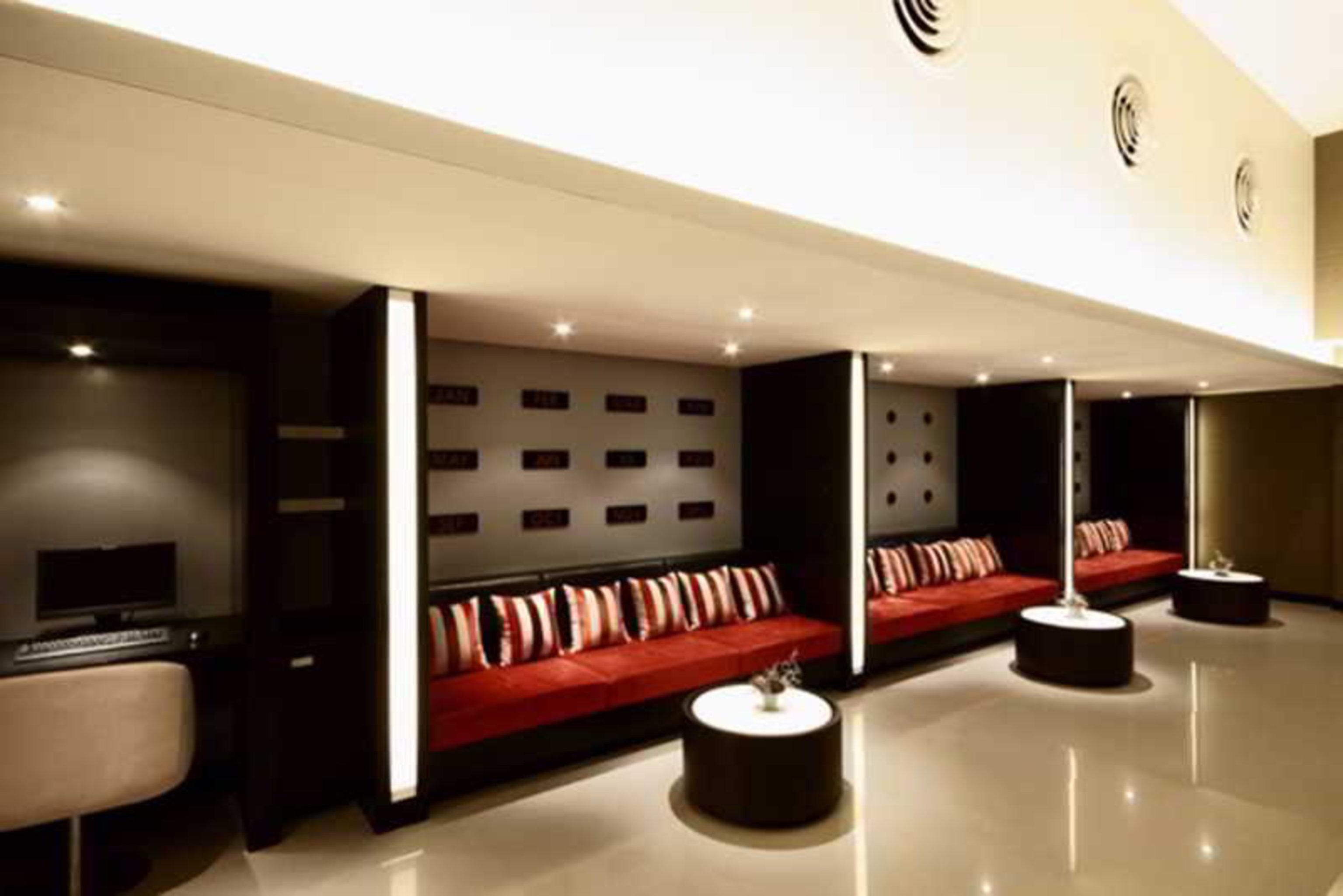 Tsix5 Hotel Pattaya Extérieur photo