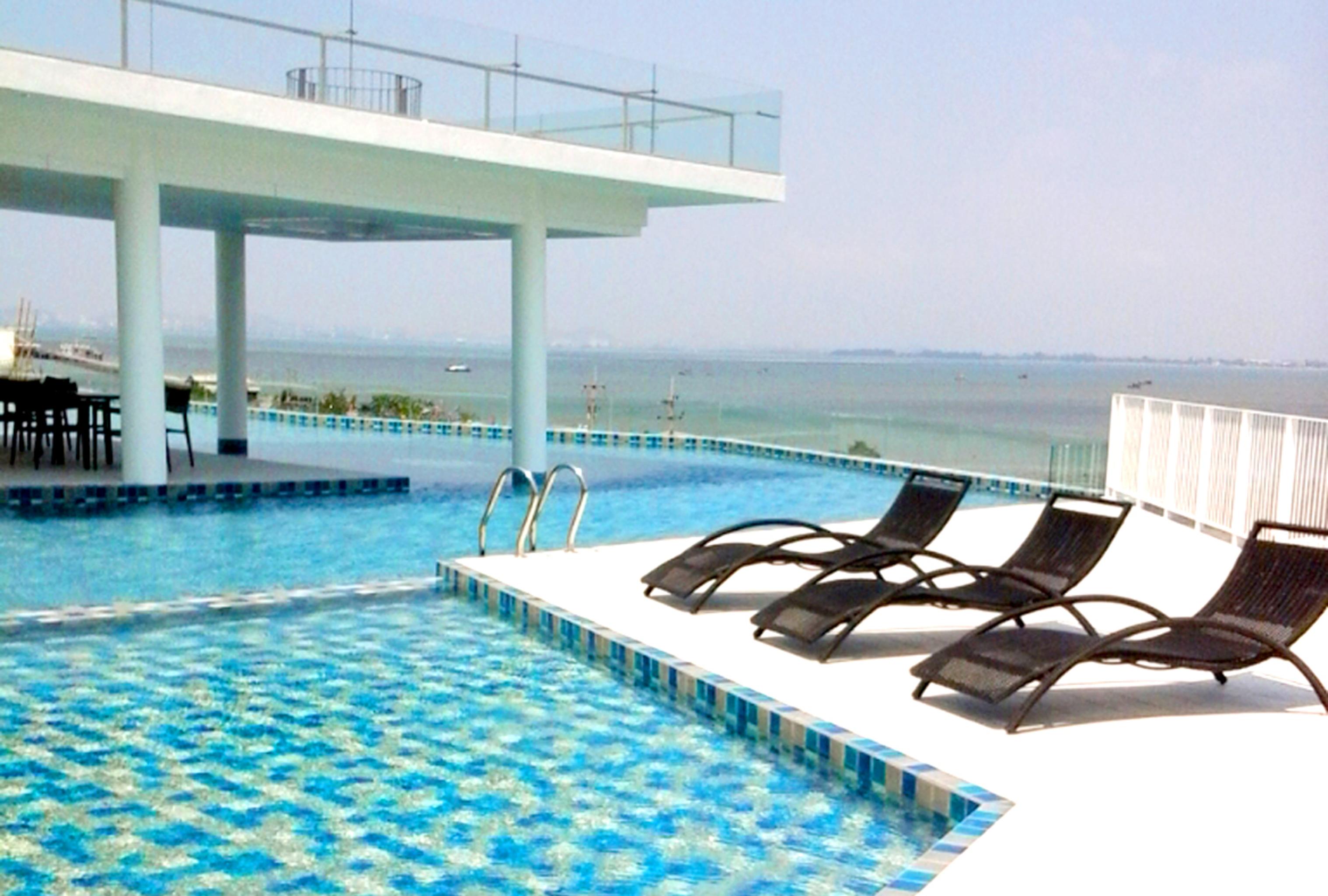 Tsix5 Hotel Pattaya Extérieur photo