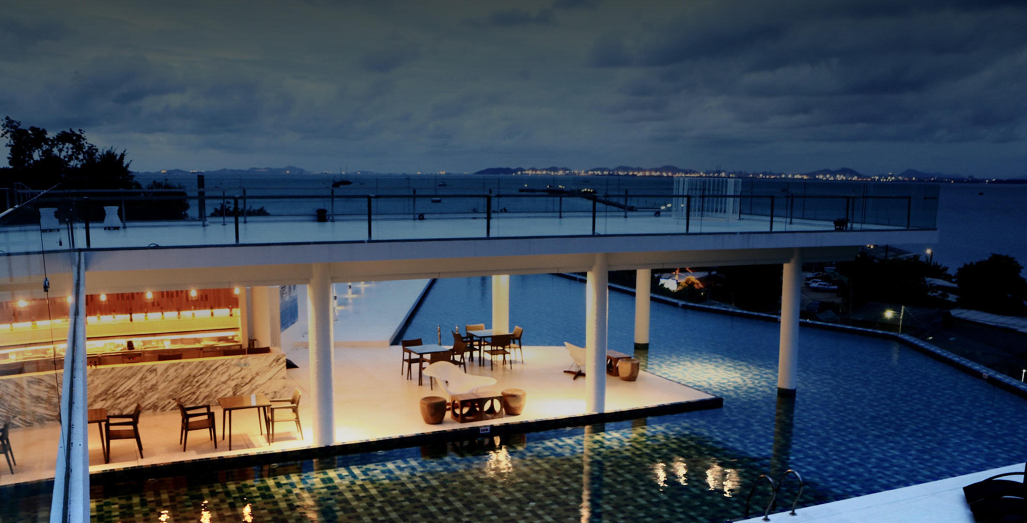 Tsix5 Hotel Pattaya Extérieur photo