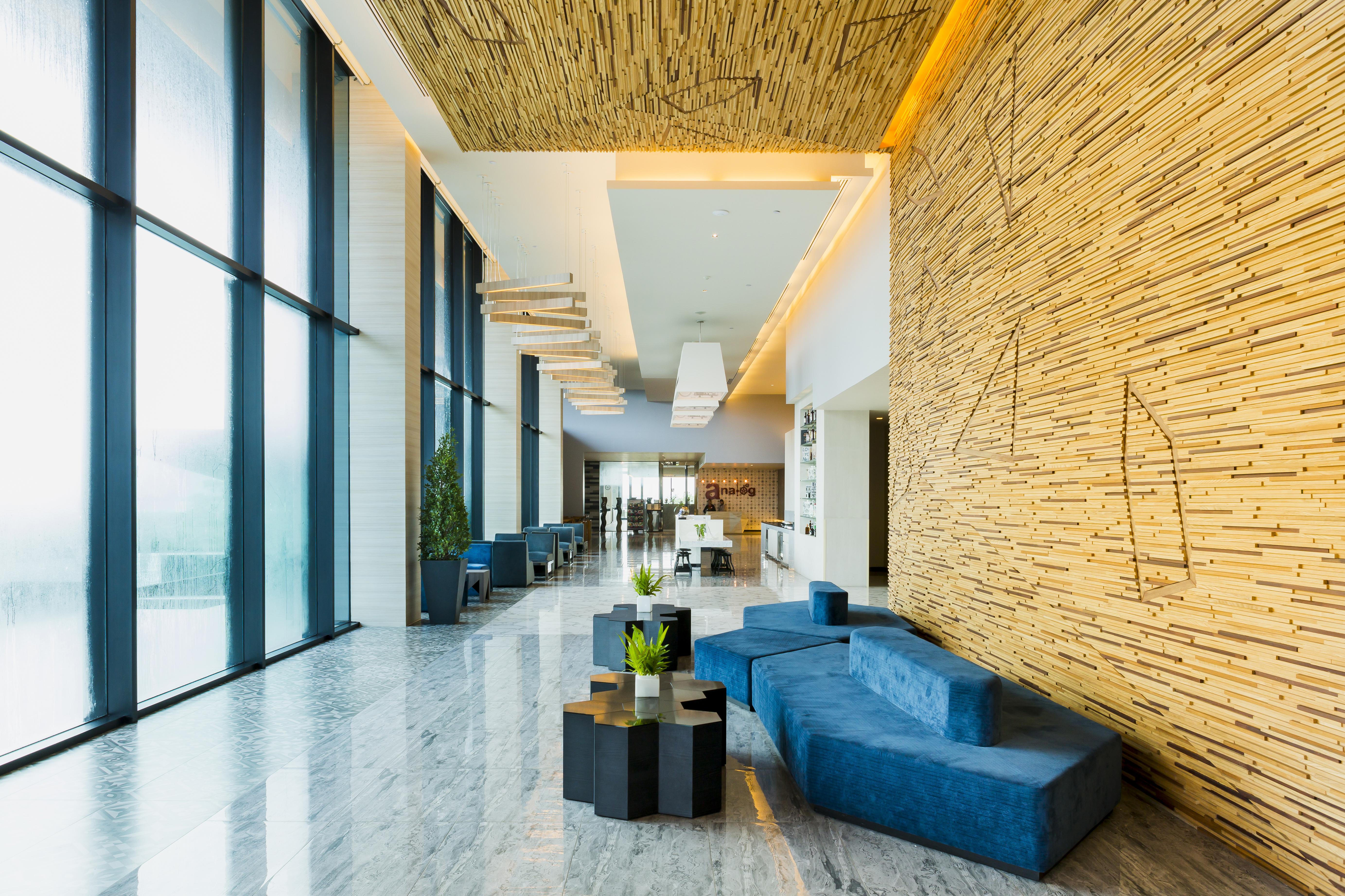 Tsix5 Hotel Pattaya Extérieur photo