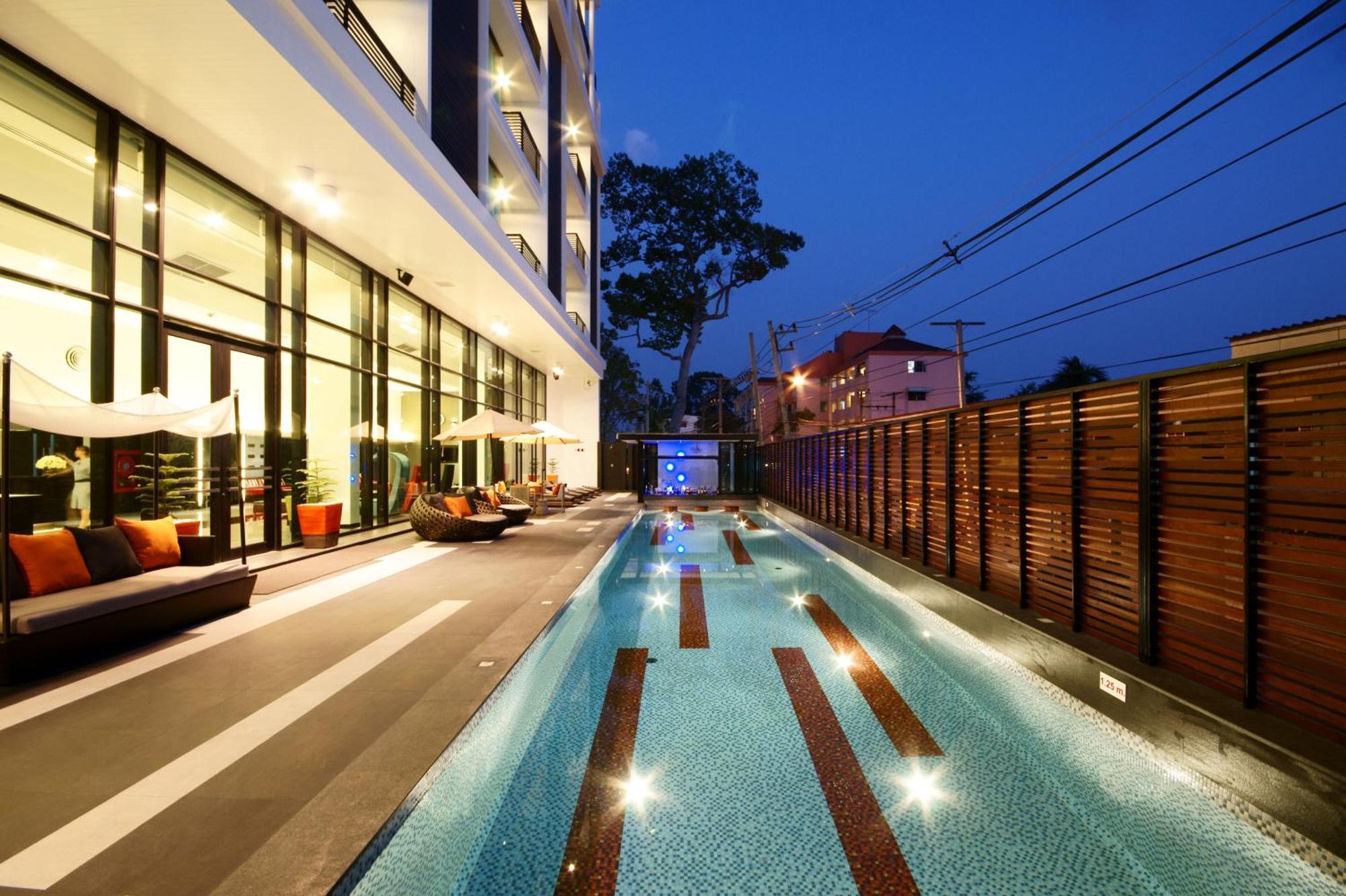 Tsix5 Hotel Pattaya Extérieur photo