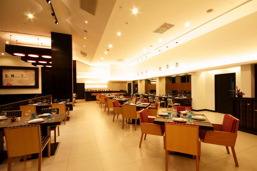 Tsix5 Hotel Pattaya Extérieur photo