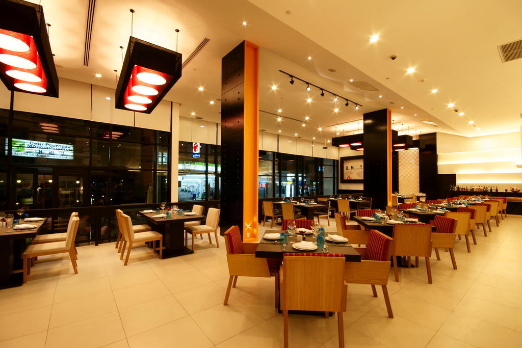 Tsix5 Hotel Pattaya Extérieur photo