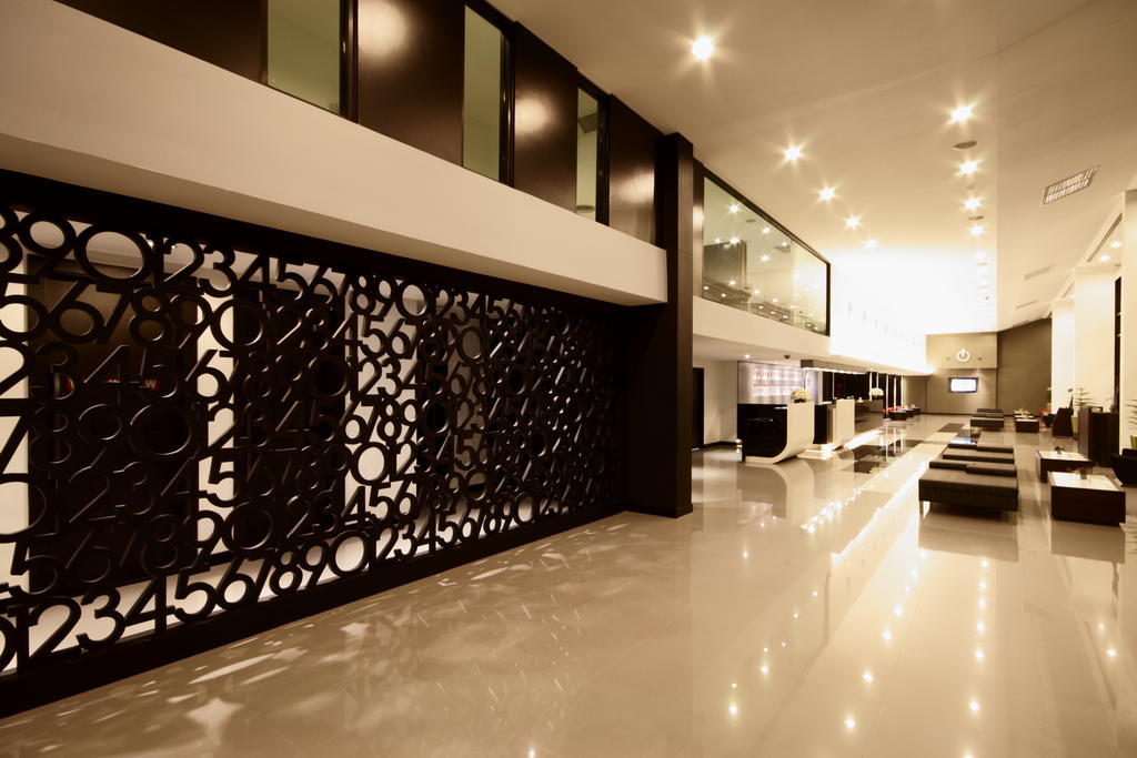 Tsix5 Hotel Pattaya Extérieur photo