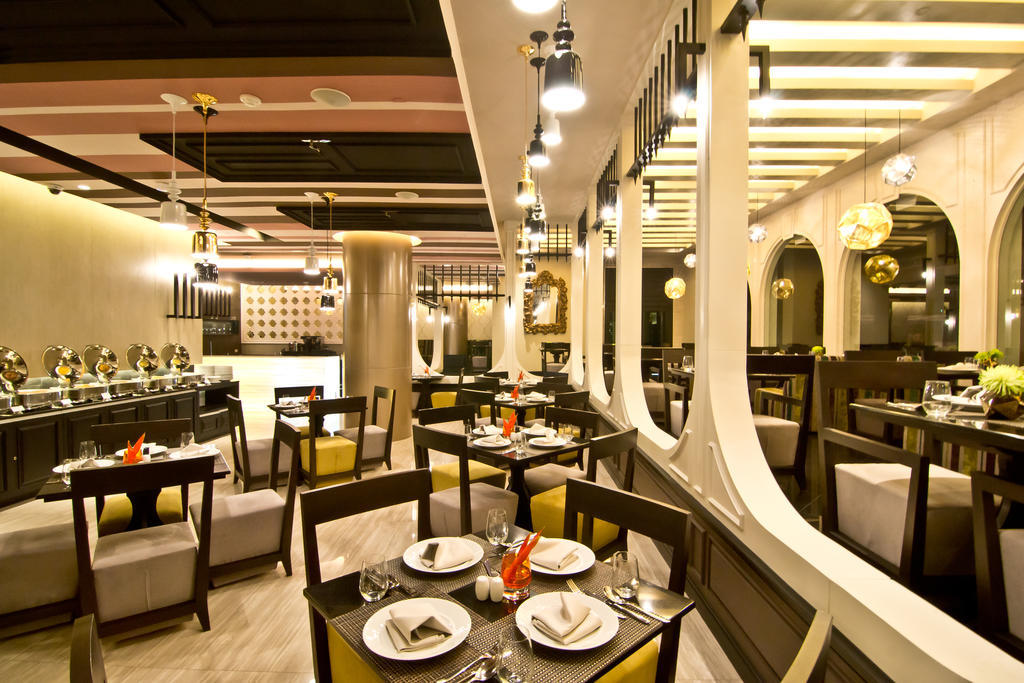 Tsix5 Hotel Pattaya Extérieur photo